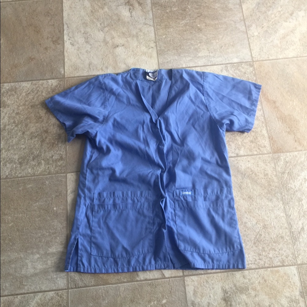 Snap front scrub shirts size medium